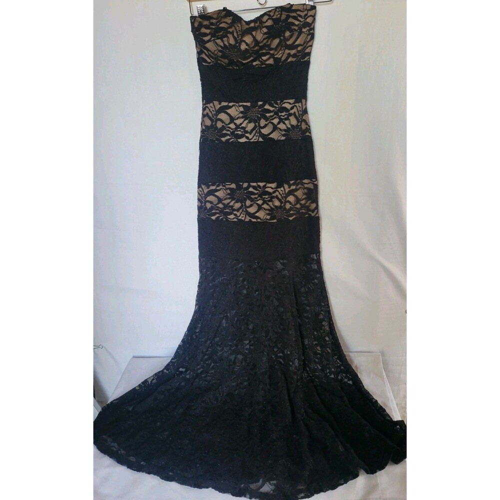 B.Darlin  Prom Dress Lace  Black Strapless Size 1/2 Maxi Full Length
